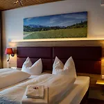 Hotel Weissbraeu 4*