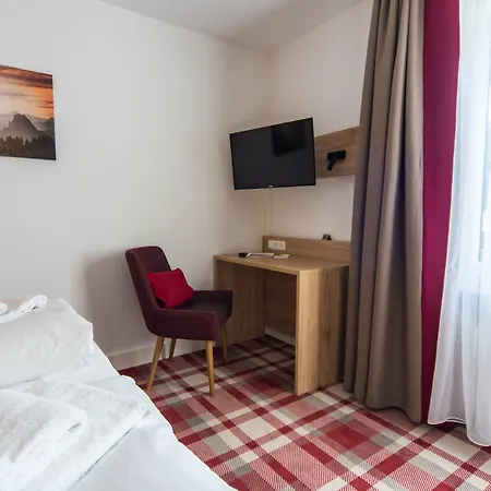 Hotel Weißbräu 4*