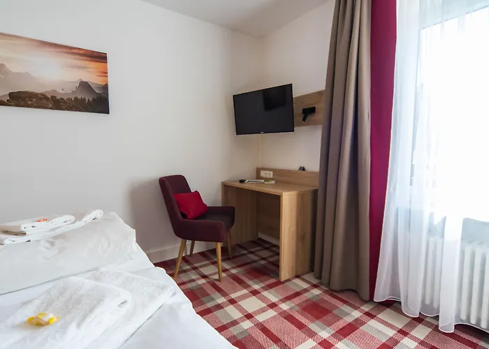 Hotel Weissbraeu 4*