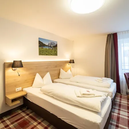 Weissbraeu 4* Oberhaching